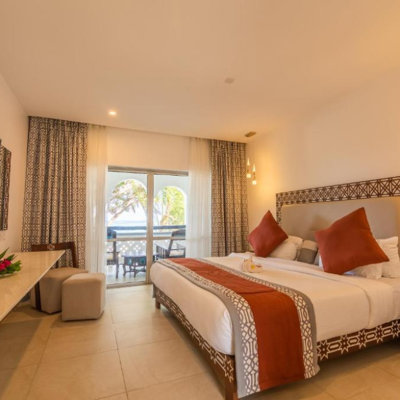 Southern Palms Beach Resort